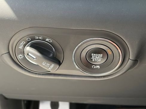 Used 2023 Maserati Levante F Tributo AWD/4WD image 33