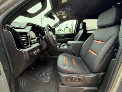 New 2026 GMC Sierra 1500 AT4 w/ AT4 Preferred Package AWD/4WD image 4