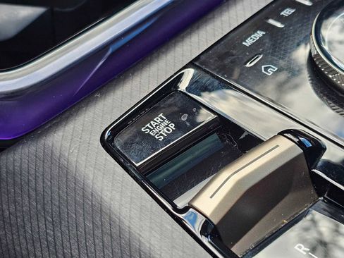 Used 2025 BMW X3 xDrive30i w/ Premium Package image 34