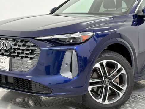 Certified 2025 Audi Q5 Premium w/ Convenience Package AWD/4WD image 10