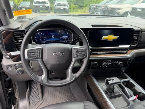 Used 2025 Chevrolet Silverado 1500 RST w/ RST All Star Premium Package AWD/4WD image 14