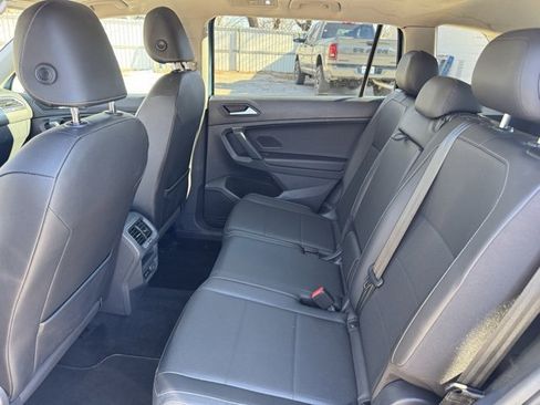 Used 2019 Volkswagen Tiguan SE w/ Panoramic Sunroof Package image 13
