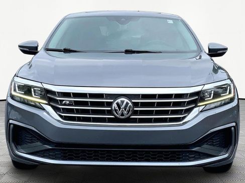 Used 2020 Volkswagen Passat 2.0T R-Line FWD image 2