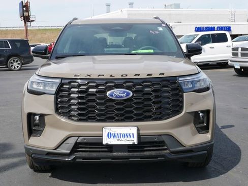 New 2026 Ford Explorer ST-Line AWD/4WD image 2