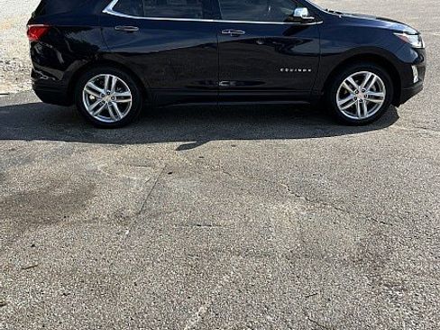 Used 2020 Chevrolet Equinox Premier FWD image 8