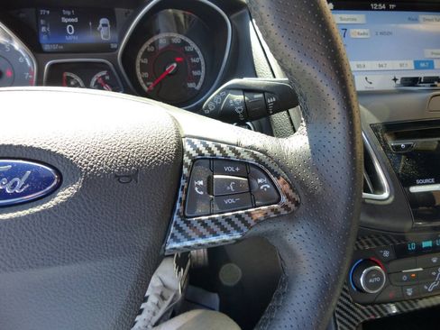 Used 2016 Ford Focus ST w/ Equipment Group 402A FWD image 29