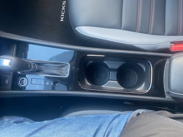 Used 2024 Nissan Kicks SR w/ SR Premium Package FWD image 24