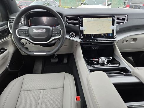 New 2026 Jeep Grand Wagoneer L Limited AWD/4WD image 13
