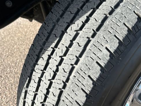 Used 2024 RAM 3500 Tradesman w/ Chrome Appearance Group image 25