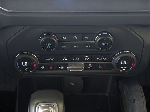 Used 2025 Ford Bronco Badlands AWD/4WD image 34