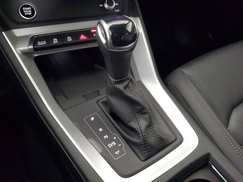 Used 2024 Audi Q3 2.0T Premium w/ Convenience Package image 34