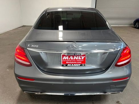Used 2018 Mercedes-Benz E 300 image 4