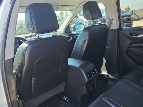 Used 2019 Chevrolet Equinox Premier FWD image 20