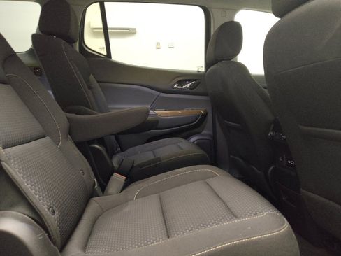Used 2021 GMC Acadia SLE w/ Driver Convenience Package FWD image 19