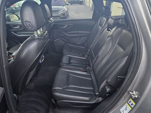 Used 2017 Audi Q7 3.0T Premium Plus image 19