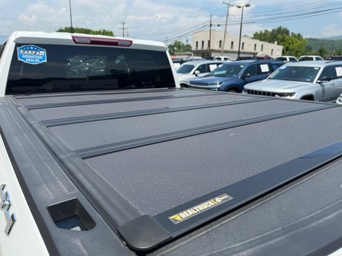 Used 2024 GMC Sierra 1500 Pro w/ Pro Value Package AWD/4WD image 19