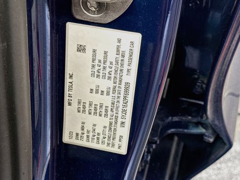 Used 2023 Tesla Model 3 Standard Range RWD image 12