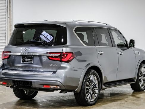 Used 2018 INFINITI QX80 2WD w/ Driver Assistance Package image 8
