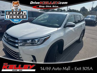 Used 2017 Toyota Highlander Limited Platinum w/ Carpet Mat Package