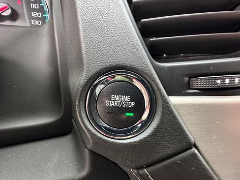 Used 2020 GMC Yukon Denali w/ Open Road Package AWD/4WD image 38