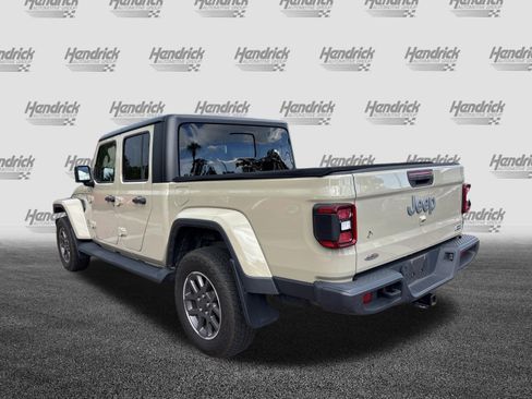 Used 2020 Jeep Gladiator Overland AWD/4WD image 8