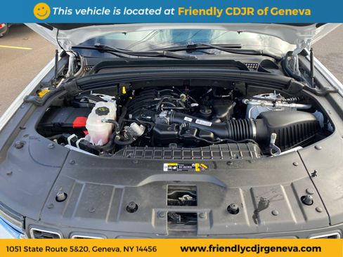 Used 2023 Jeep Grand Cherokee Laredo w/ Luxury Tech Group I image 27