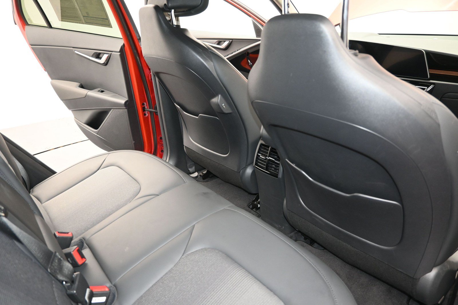 Used 2023 Kia Niro Wind FWD image 11