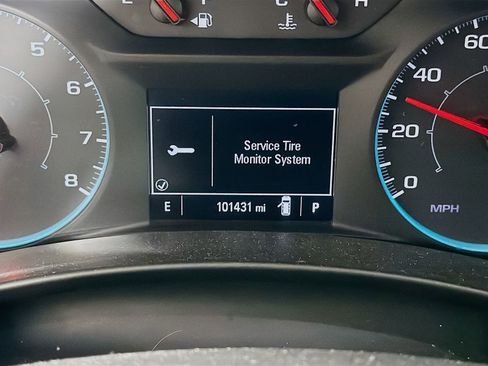 Used 2019 Chevrolet Equinox LS w/ LS Convenience Package image 14