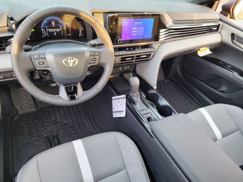 New 2026 Toyota Camry SE image 6