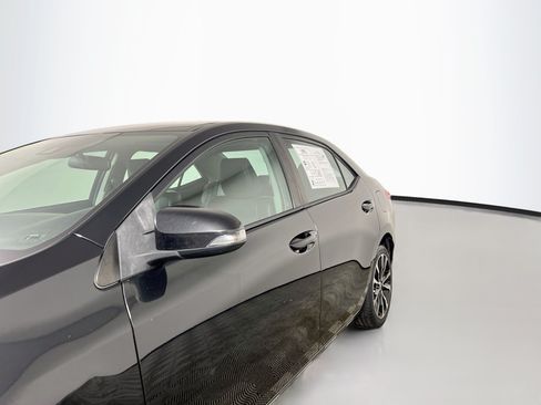Used 2018 Toyota Corolla SE FWD image 13