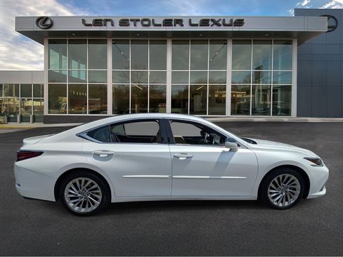 Used 2020 Lexus ES 350 w/ Accessory Package 2 FWD image 2