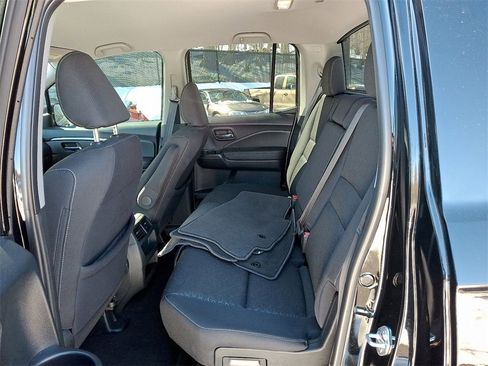 Used 2023 Honda Ridgeline Sport image 10