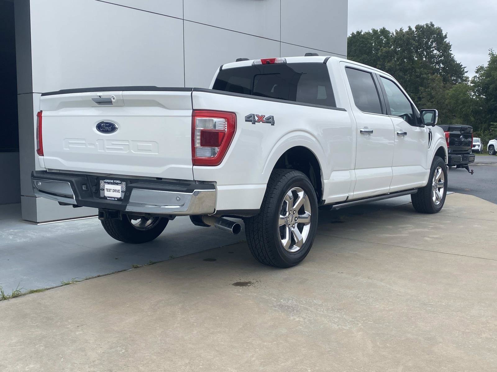 Used 2021 Ford F150 Lariat w/ Equipment Group 502A High AWD/4WD image 4