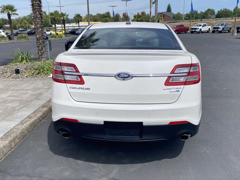Used 2014 Ford Taurus Limited w/ Equipment Group 301A image 17