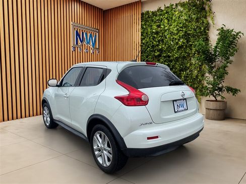 Used 2012 Nissan Juke SV AWD/4WD image 30