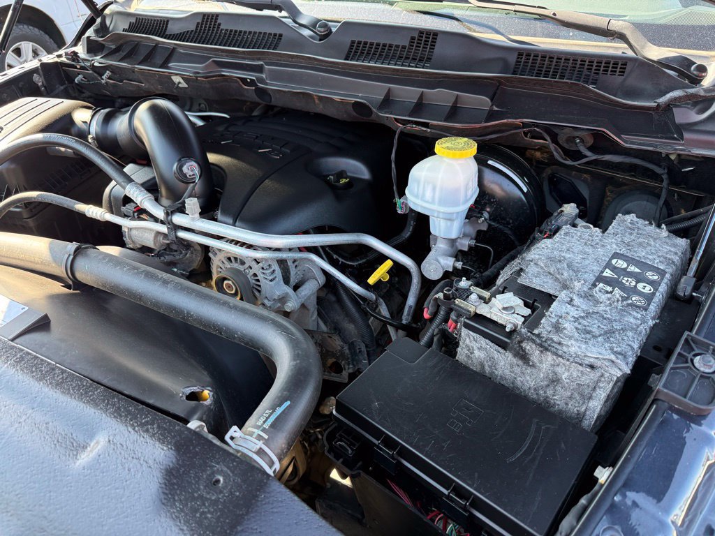 Used 2018 RAM 1500 Classic SLT AWD/4WD image 29