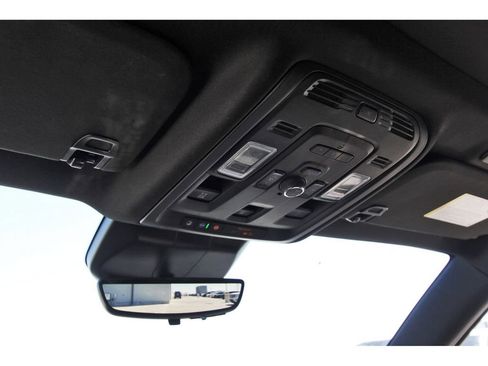 Used 2023 Cadillac Escalade ESV Premium Luxury image 11