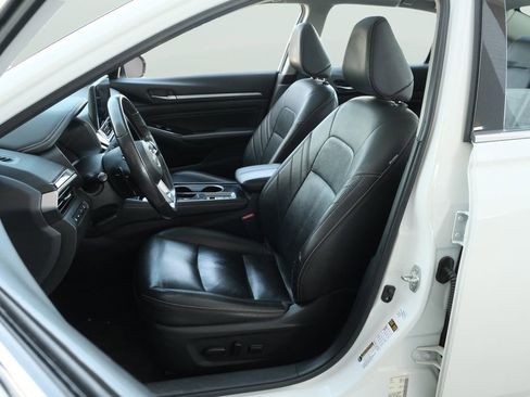 Used 2023 Nissan Altima 2.0 SR FWD image 24