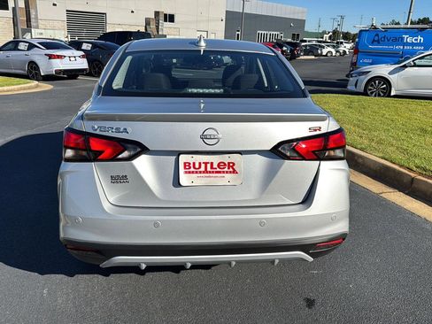 New 2025 Nissan Versa SR w/ Trunk Package image 4