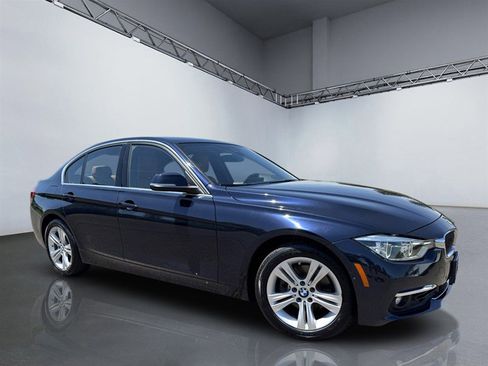 Used 2017 BMW 330i xDrive Sedan AWD/4WD image 27