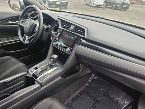 Used 2019 Honda Civic Sport image 12