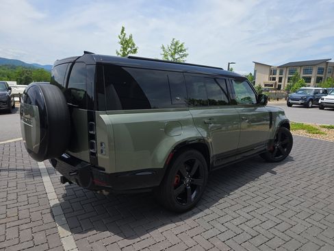 Certified 2024 Land Rover Defender 130 X AWD/4WD image 5