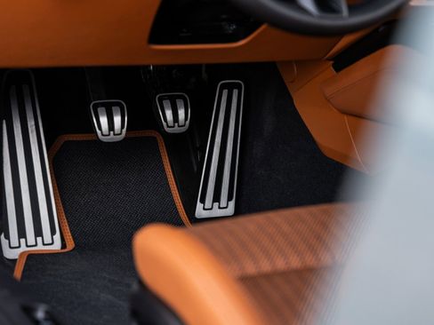 Certified 2024 Porsche 911 S/T image 40