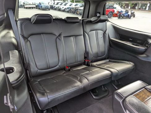 Used 2022 Jeep Grand Wagoneer Series II w/ Convenience Group III AWD/4WD image 54