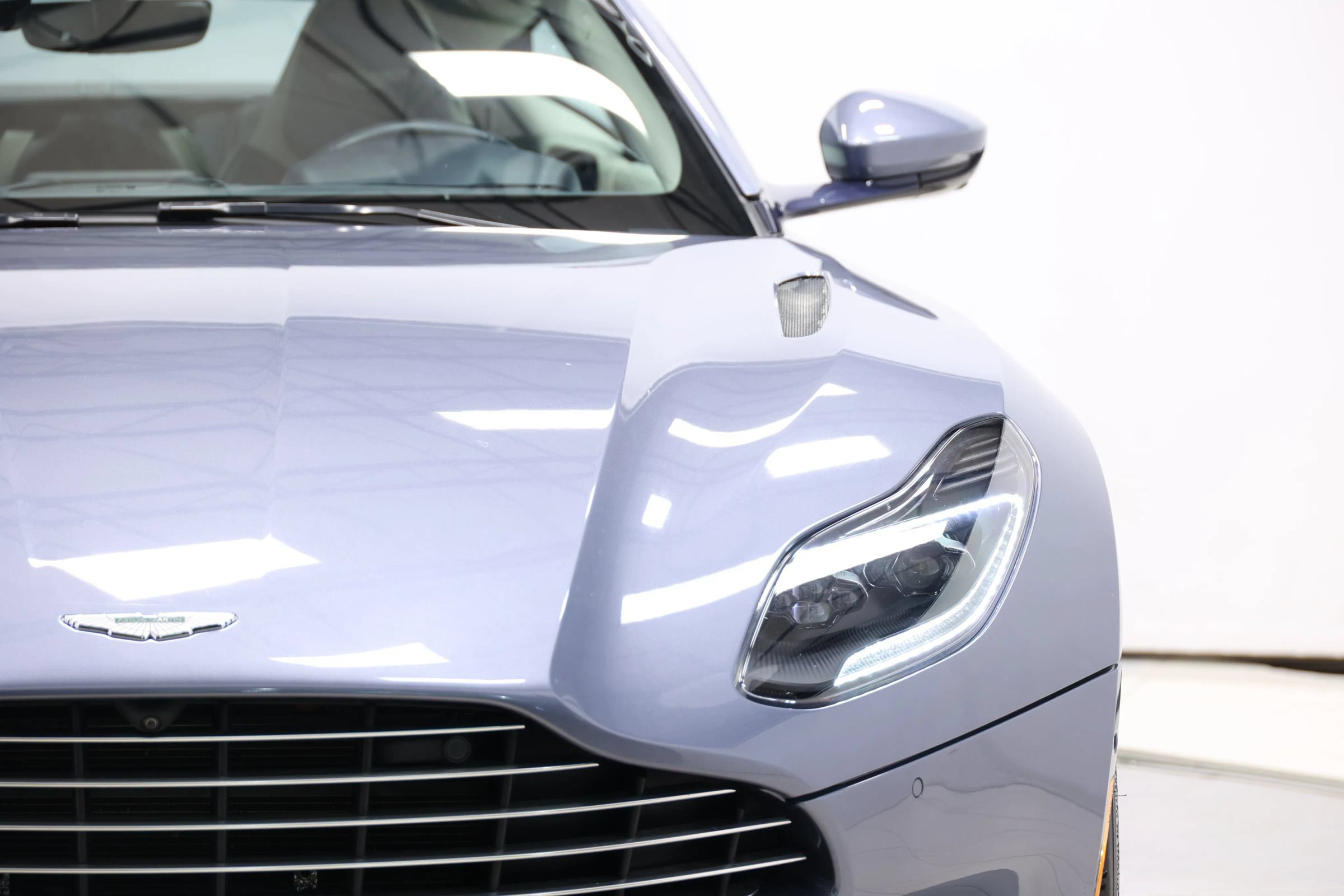 Used 2019 Aston Martin DB11 Coupe RWD image 93