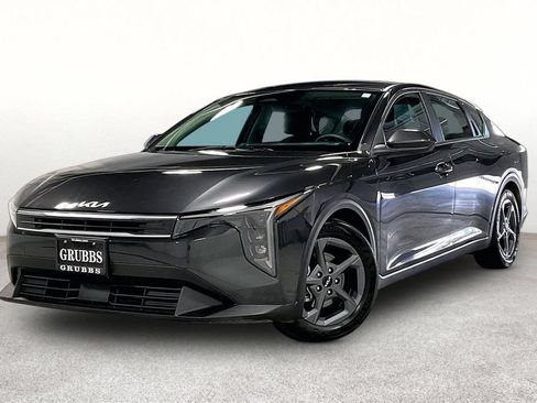Used 2025 Kia K4 FWD image 14