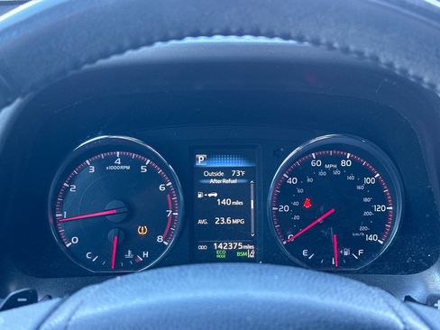 Used 2016 Toyota RAV4 SE image 23