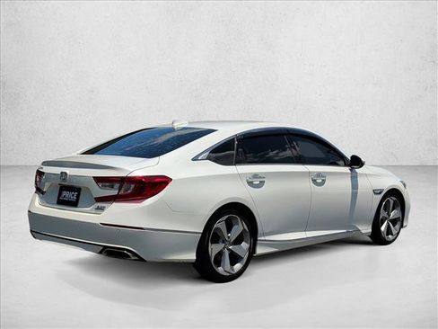 Used 2019 Honda Accord Touring image 5