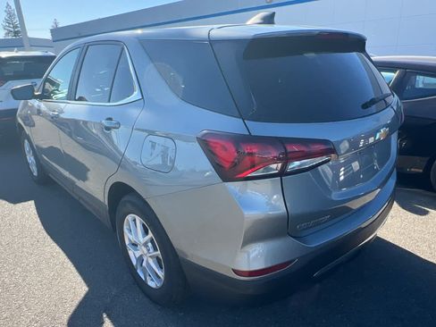Used 2023 Chevrolet Equinox LT w/ Driver Convenience Package FWD image 6