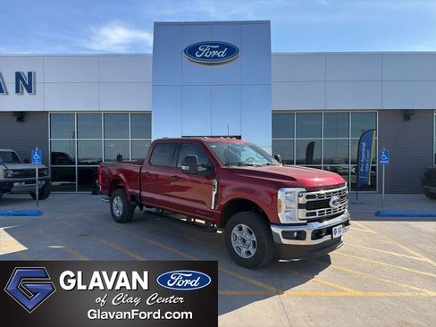 New 2026 Ford F250 4x4 Crew Cab Super Duty image 1